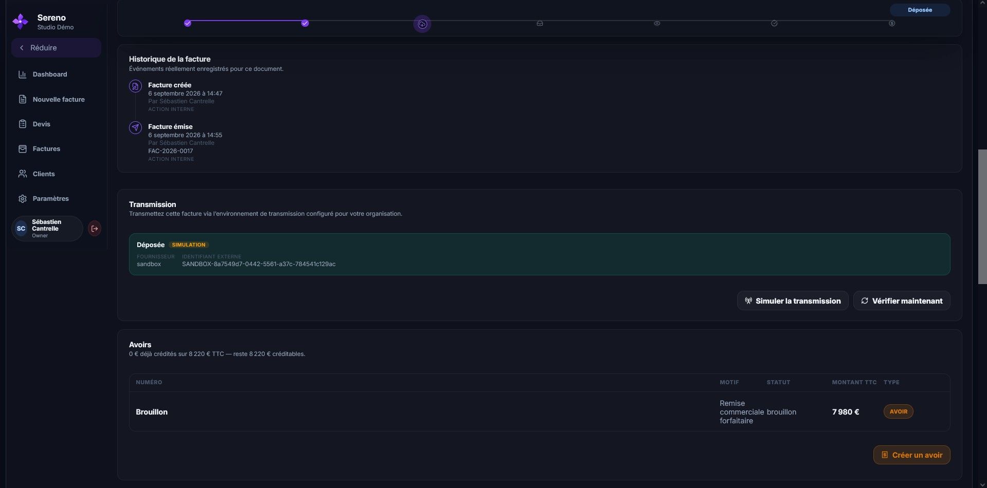 Supervision de la transmission d'une facture : dépôt marqué « simulation » vers un fournisseur sandbox, identifiant externe et historique des avoirs liés